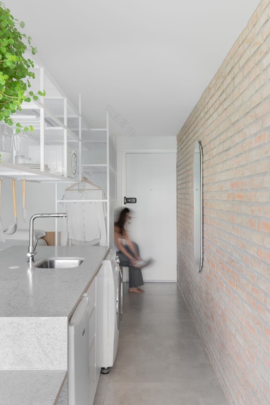 巴西 Tijolinhos 公寓丨Mínimo Arquitetura e Design-12