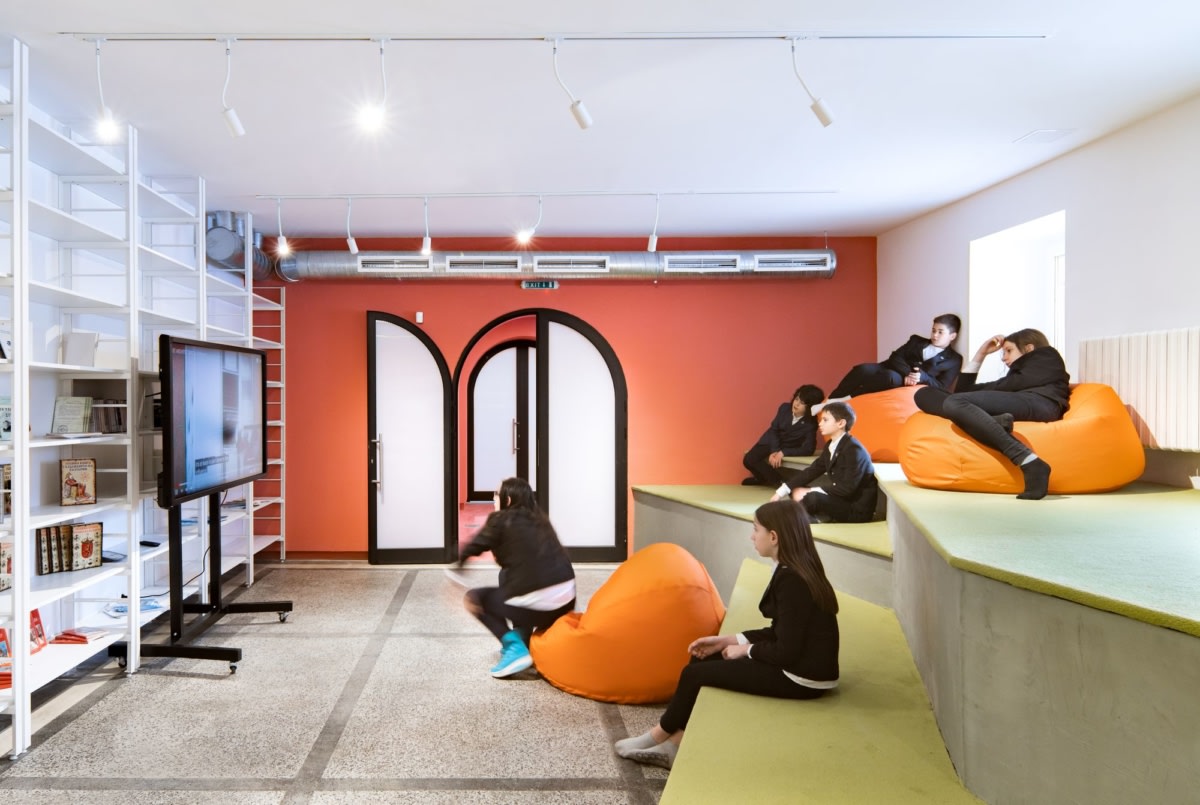 保加利亚 STEM 中心丨Any Color-15