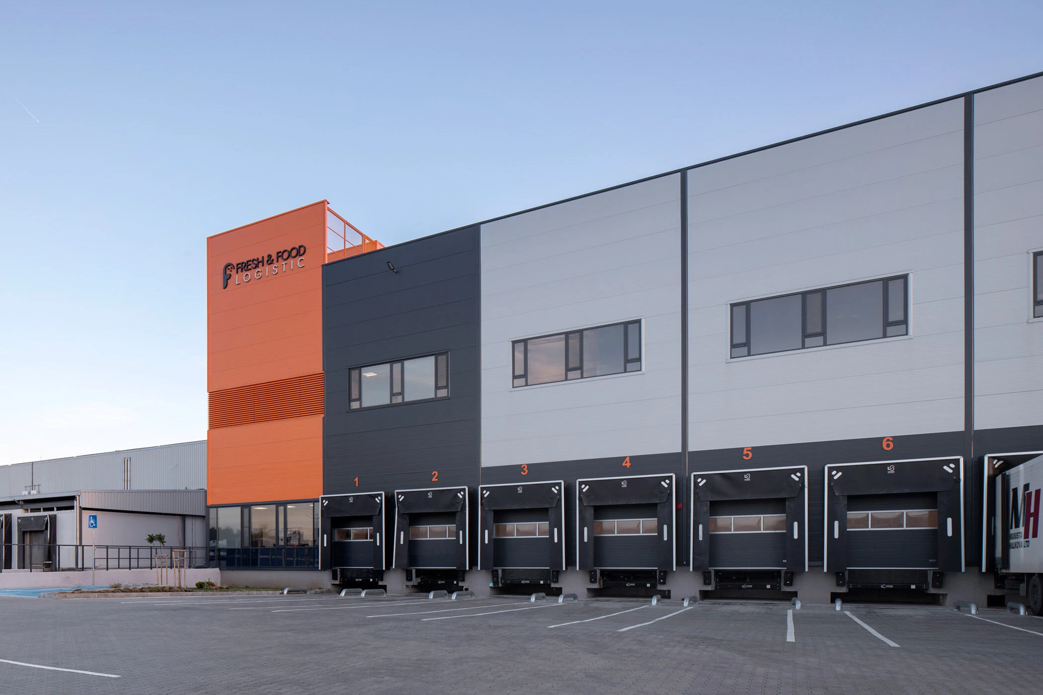 Fresh&Frozen 物流仓库丨保加利亚丨IPA Architecture and more-24