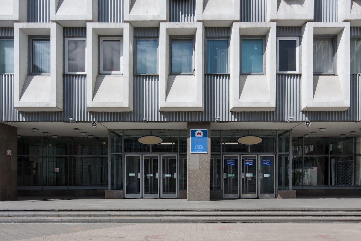 设计师打造复古风格餐厅，重现 80 年代回忆-9