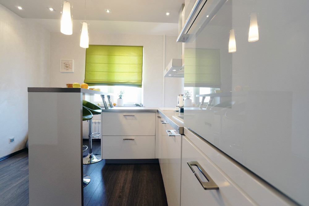 小厨房白绿配色室内设计案例丨俄罗斯-21