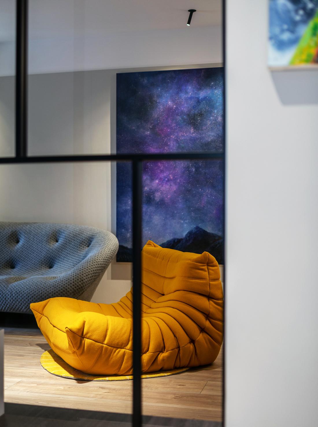 平层空间的黑与木色之美丨莫迪夫设计-9