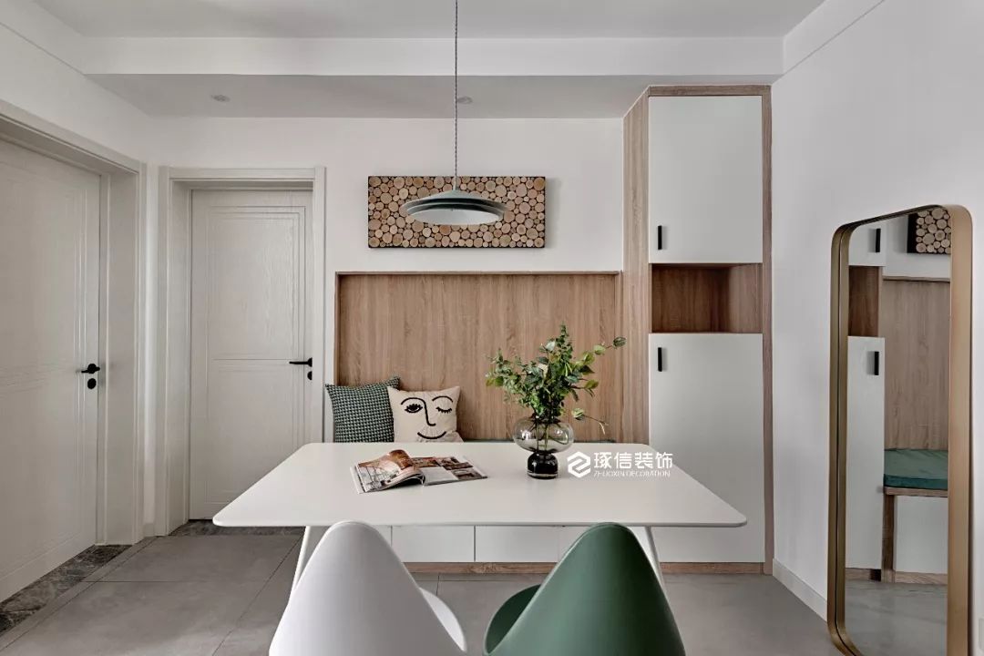 绿地海外滩四期 | 单面采光下的北欧风之家-61