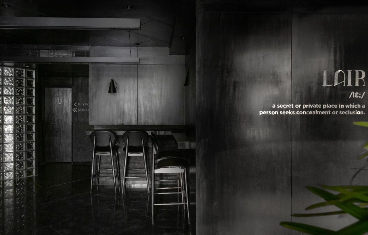 暗黑式混凝土结构鸡尾酒吧设计丨印度新德里丨RENESA ARCHITECTURE DESIGN-7