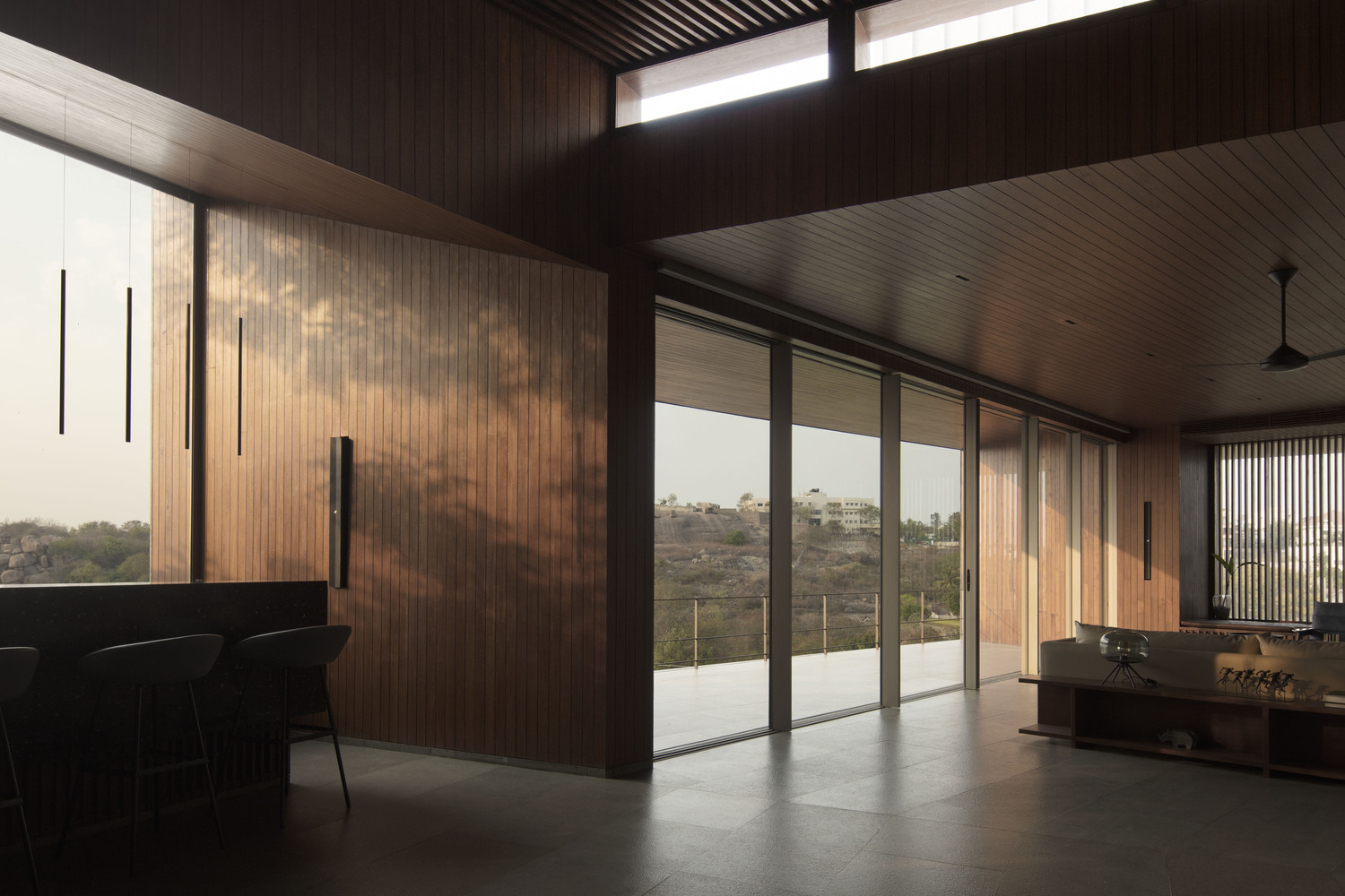 印度湖边悬浮别墅-15