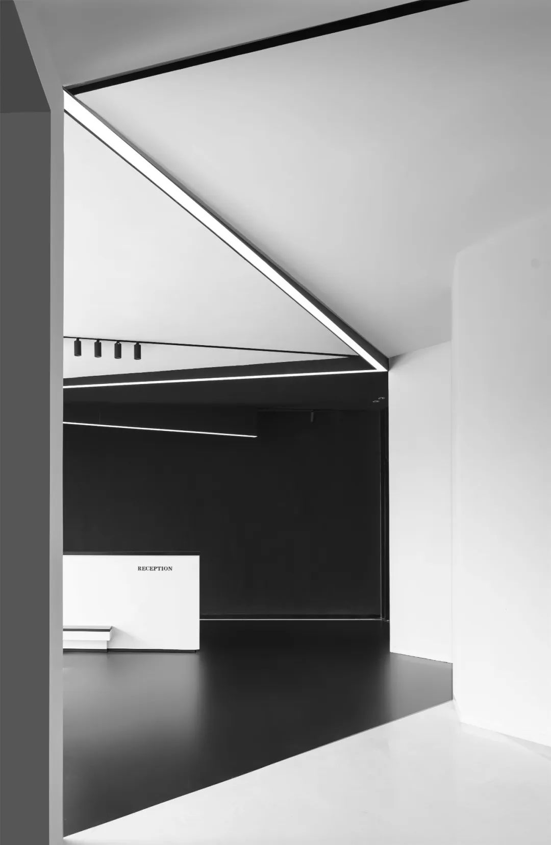 科技飞翔 · WEFLY 苏州办公空间的创新设计丨中国苏州丨石川设计事务所-0