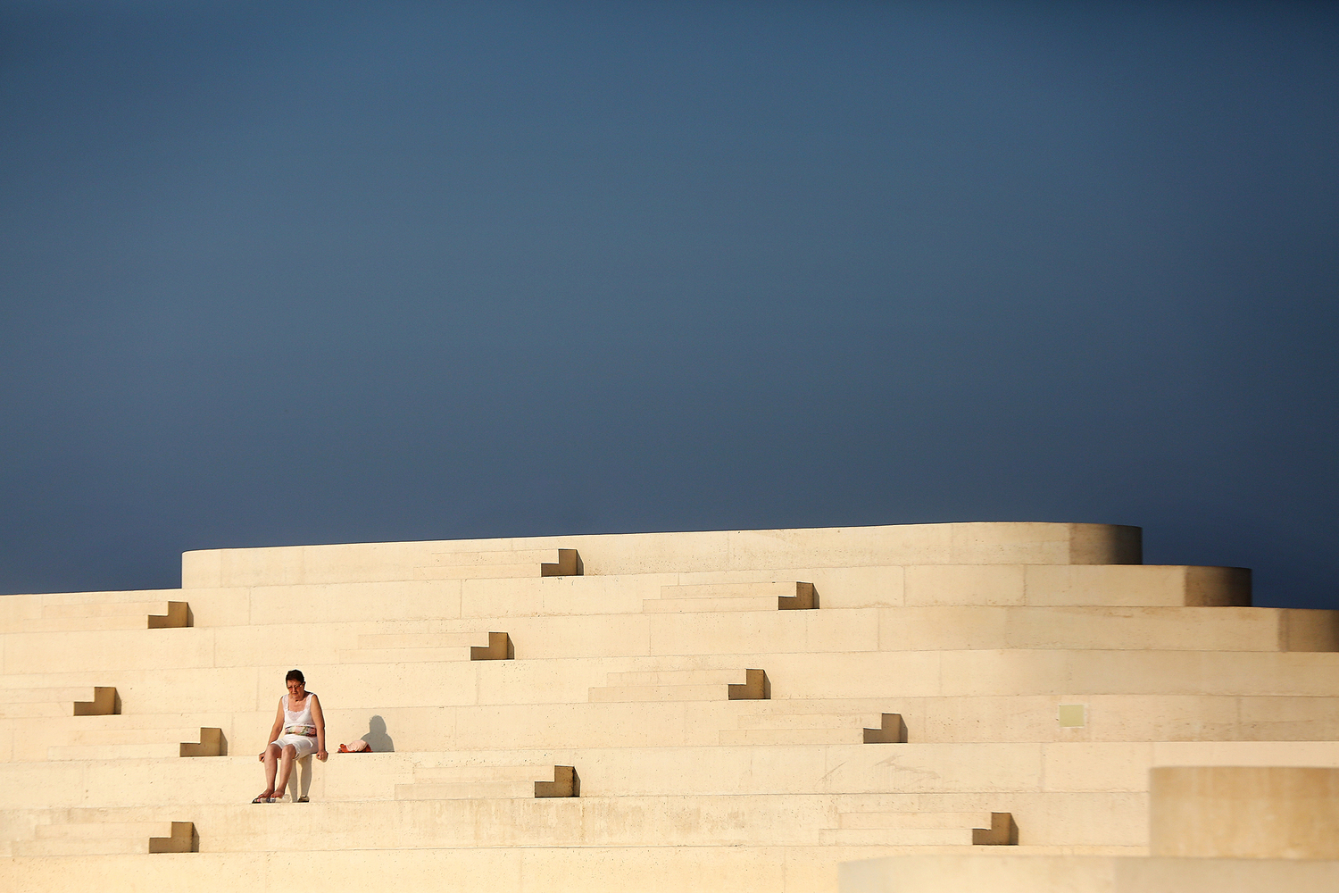海滨废弃地变身公共空间奇迹-29