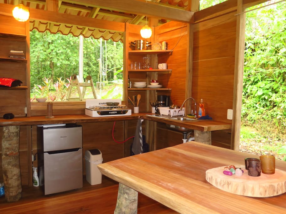 简易风格高脚木屋设计-17