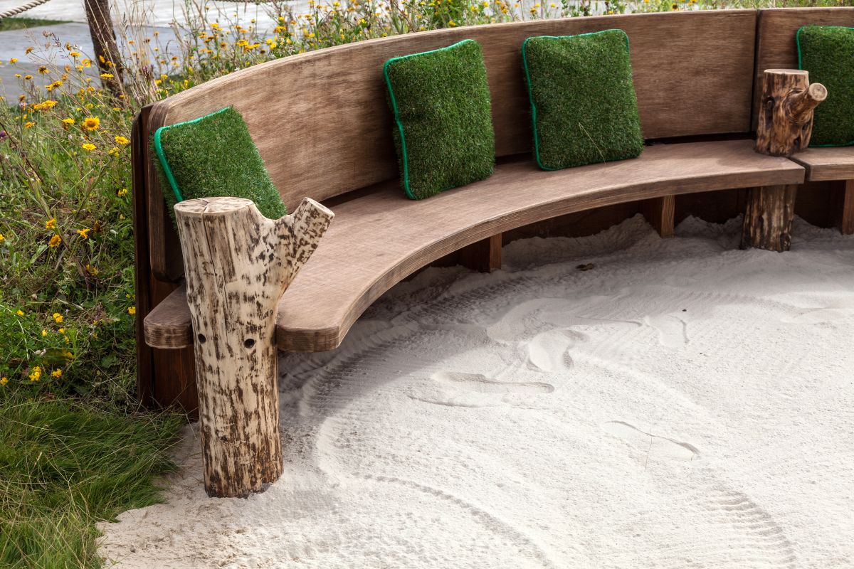 How Garden Benches Can Help You Get The Most Out Of Your Landscape-2