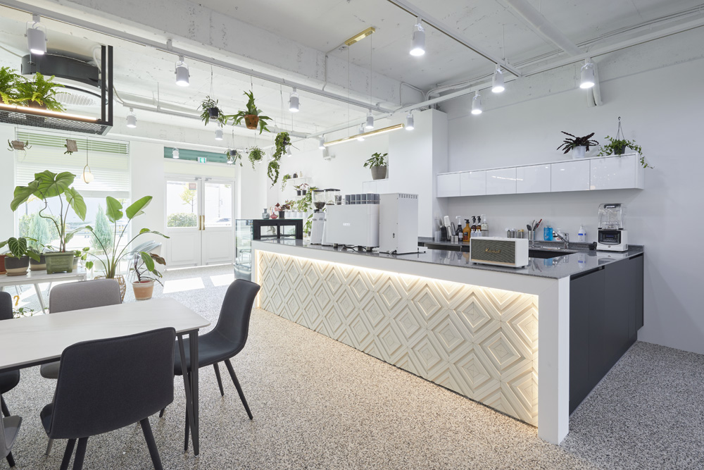 现代植物咖啡厅，30 平米空间里的绿色美学-7