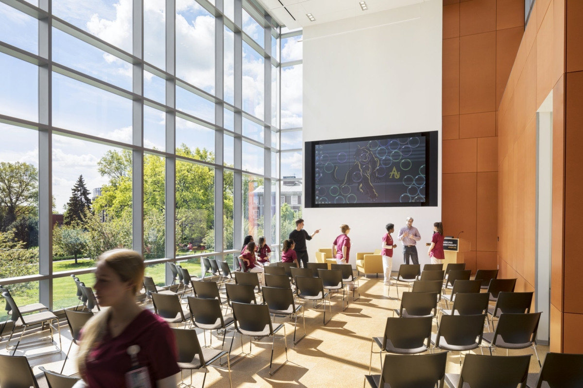 阿德菲大学纽斯大楼-8