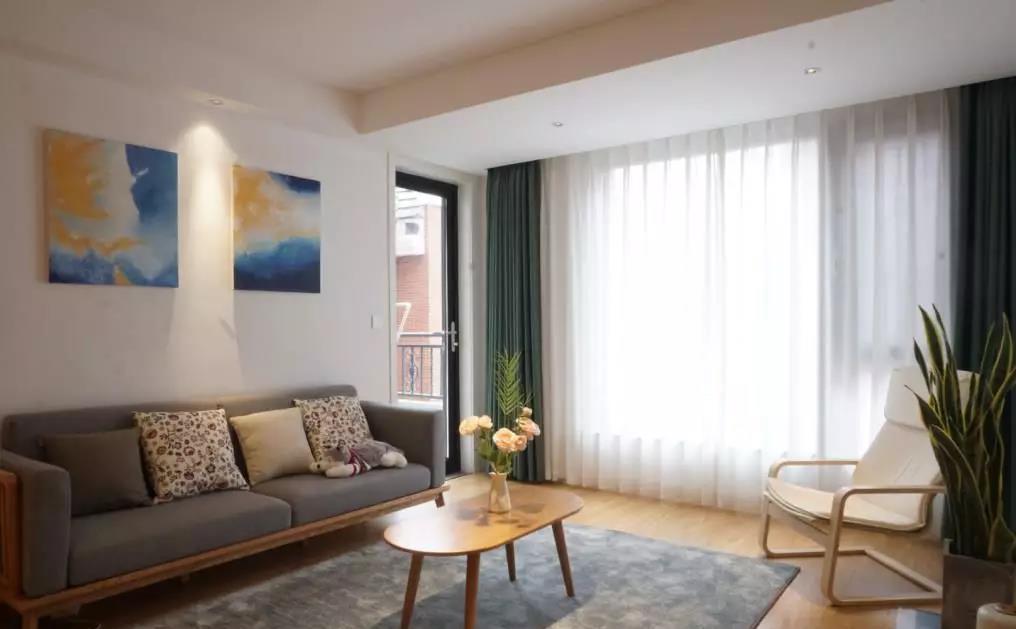 简约木质感,家的温馨港湾——现代简约家居设计案例-7