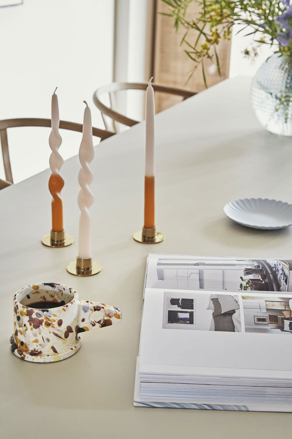 丹麦温馨家庭住宅的柔和色调设计-8