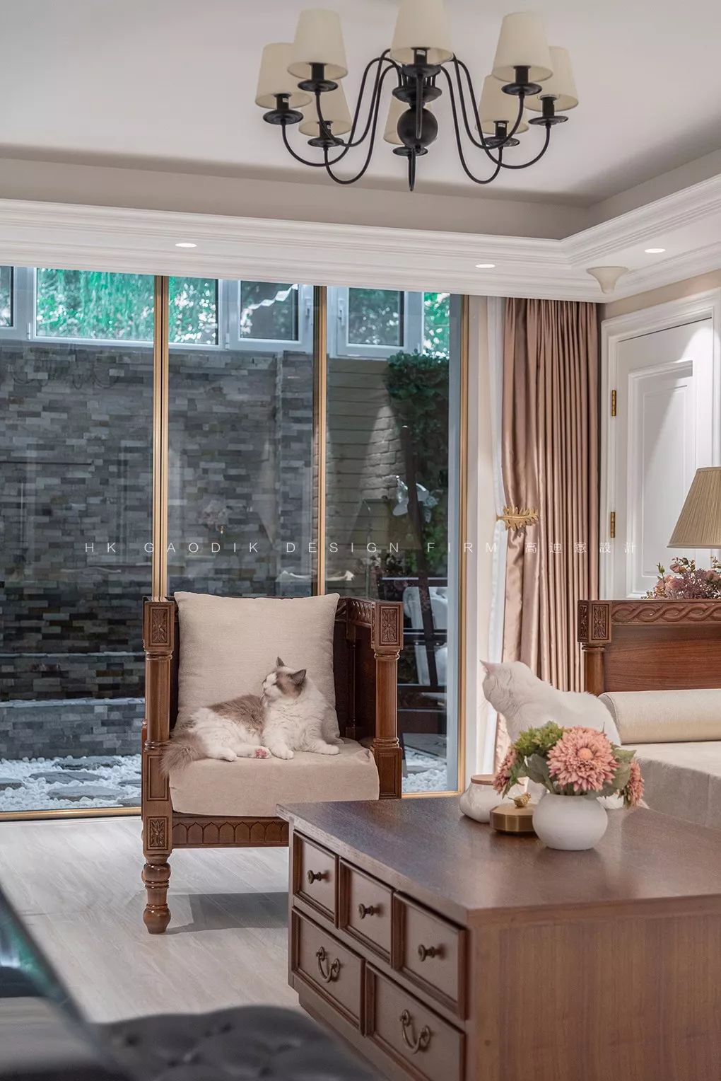 高迪愙实景 |  一个人，一方庭院，两只猫，南京女孩的北京生活图鉴-87