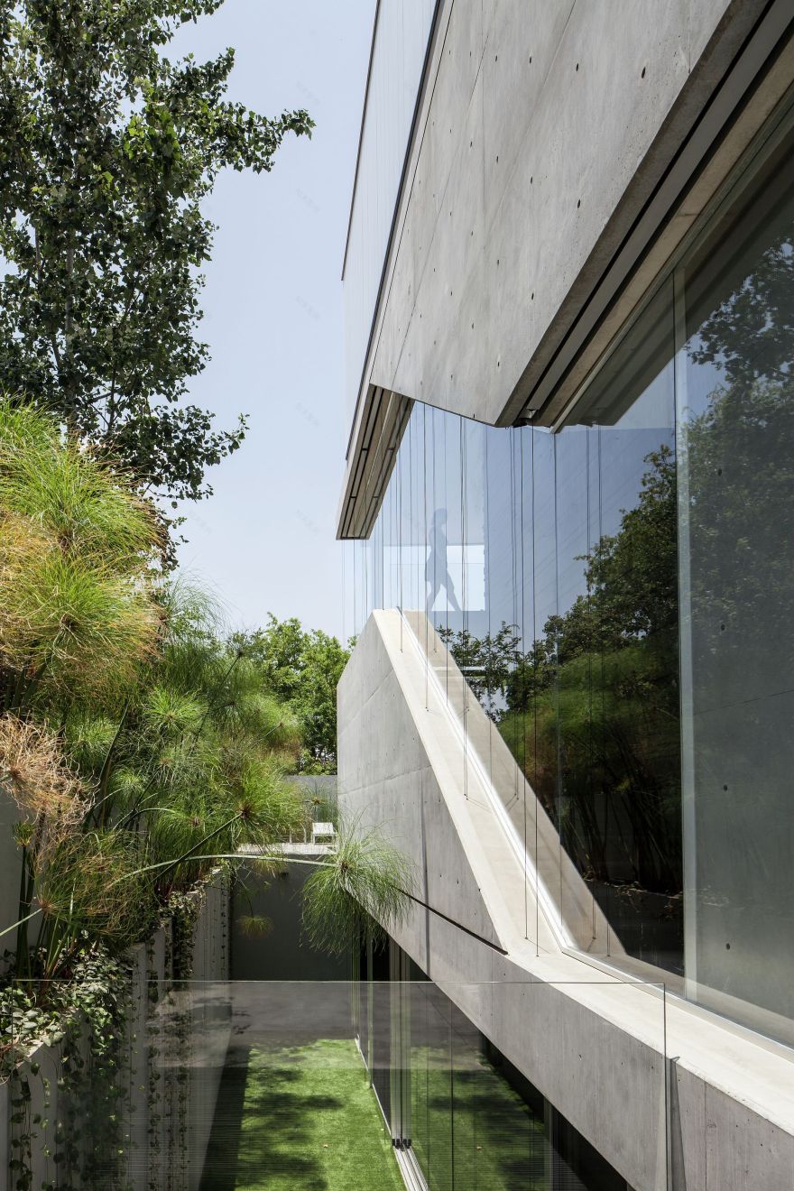 割裂与连接 | 混凝土与玻璃的共生之作-44