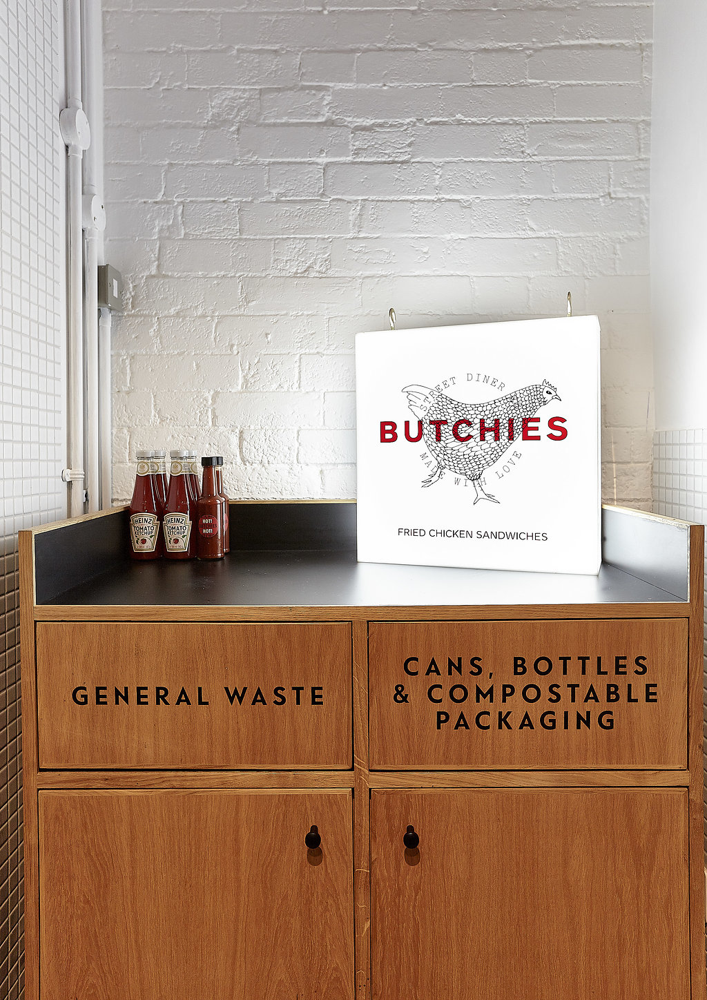 伦敦 Butchies 高级炸鸡三明治餐厅-10