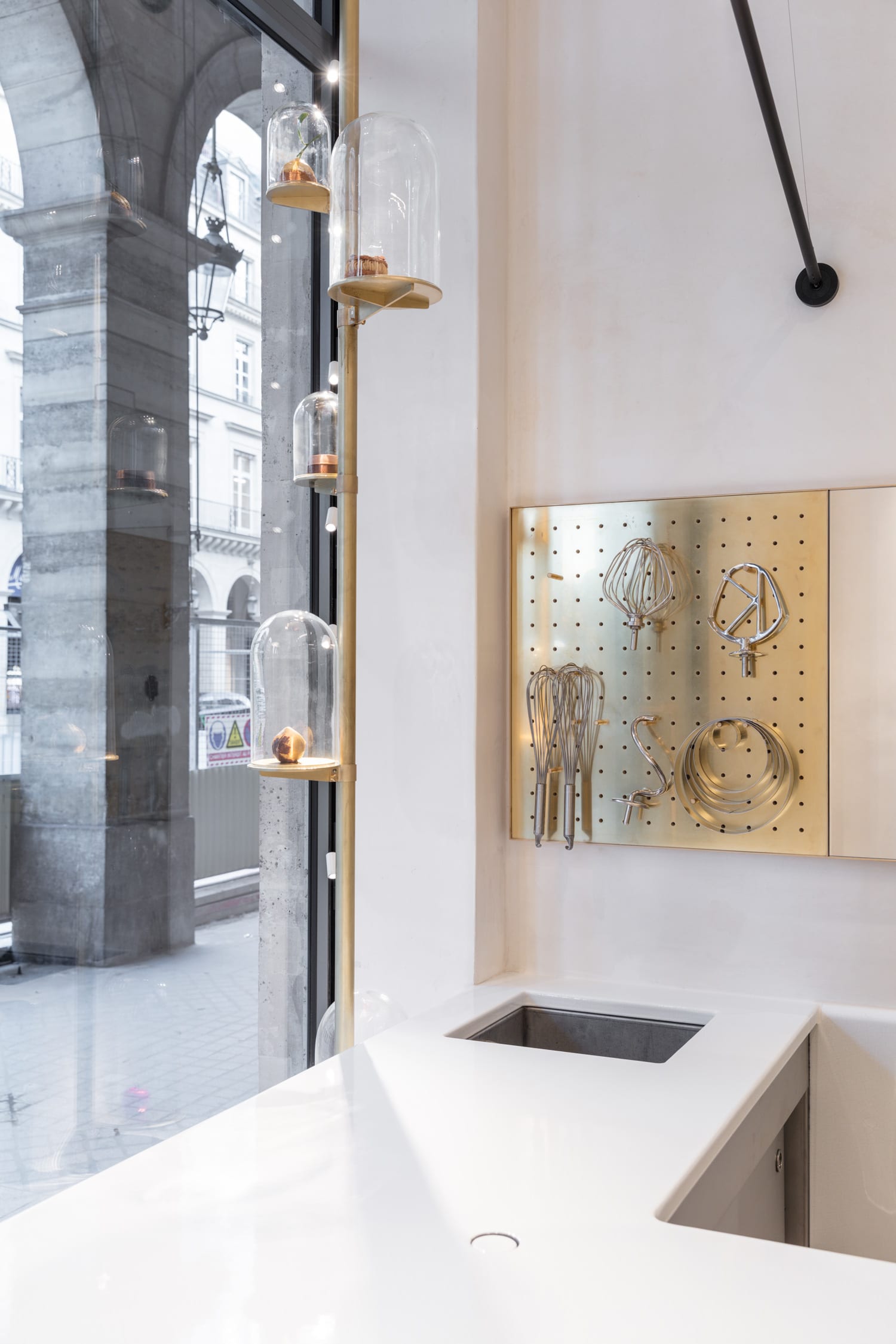 巴黎的梅里思糕点店 | 颠覆传统的室内设计-6