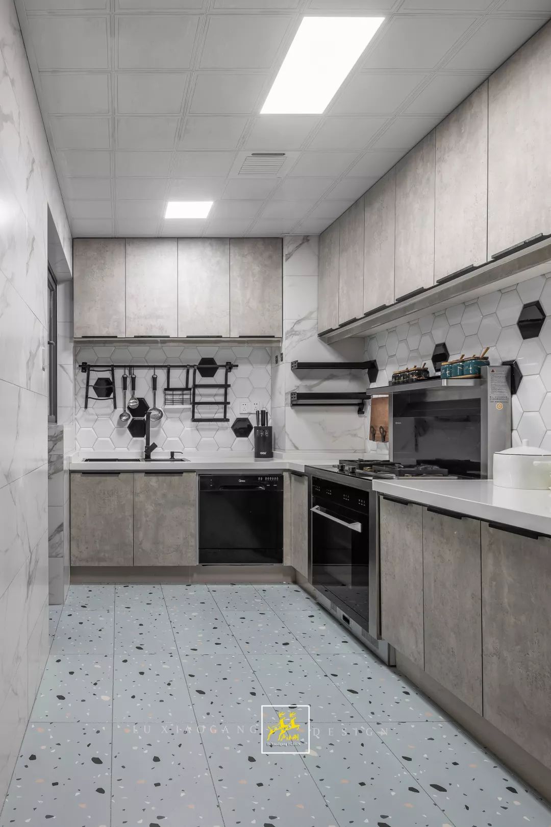 现代 INS 风，天府城 85 平米小家的大胆创新-44