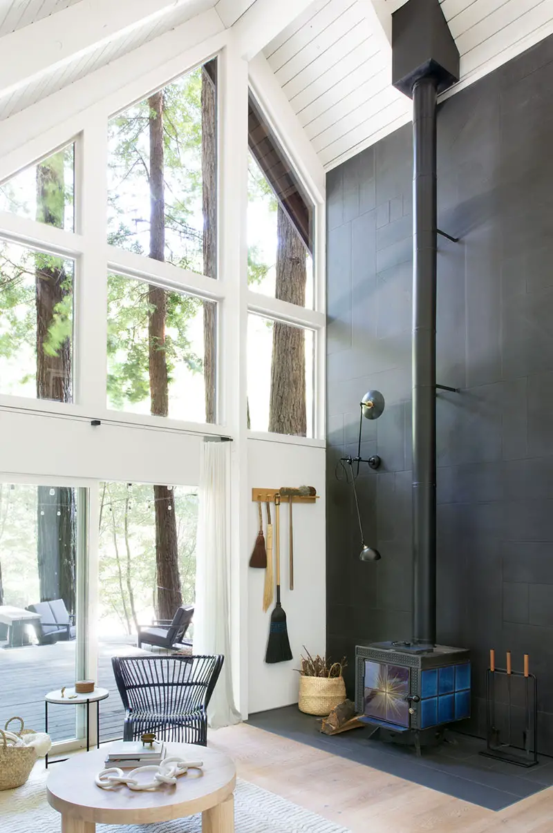 黑森林中的现代设计小屋-1