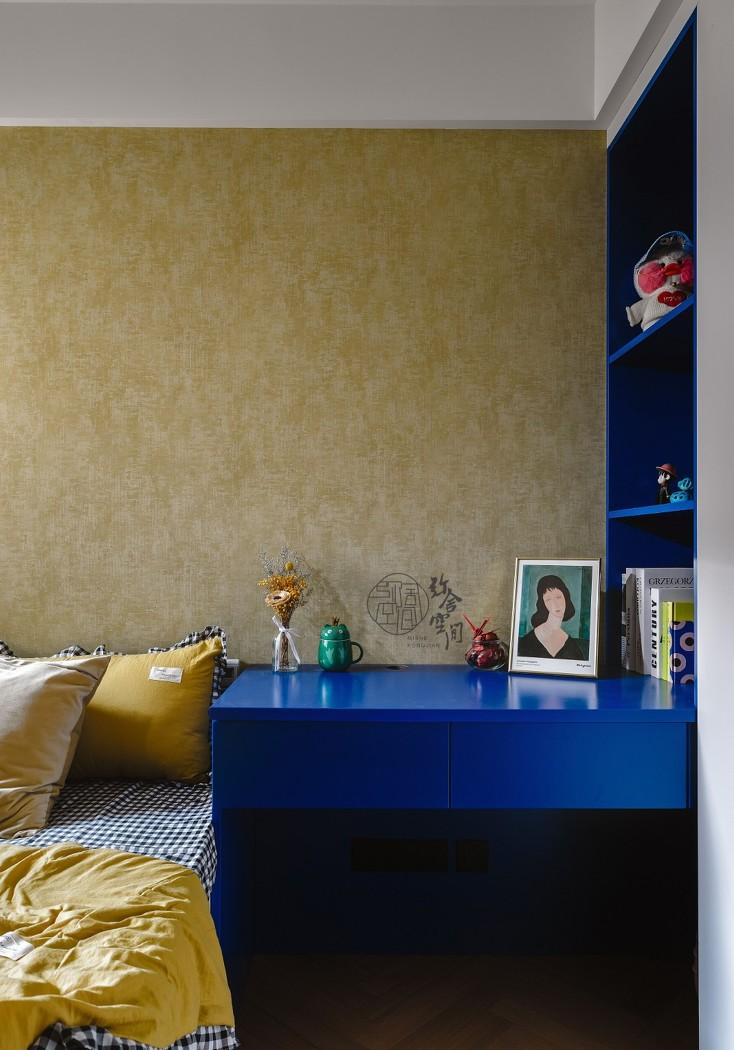 融合多种色彩的个性家居设计-67