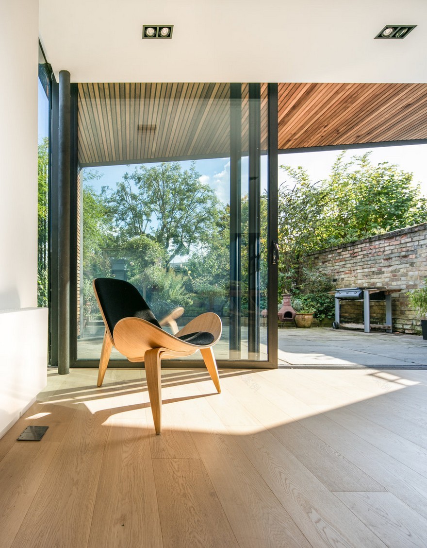 Lode House in South East England by Henry Goss Architects-12