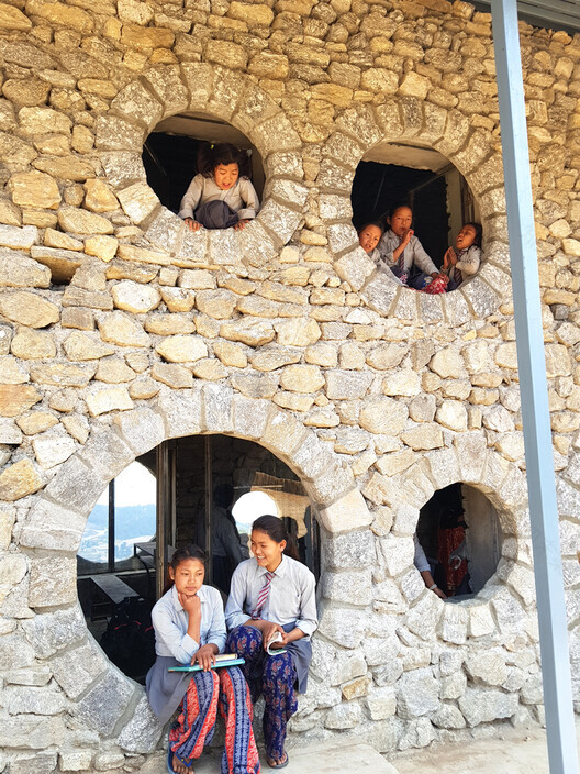 尼泊尔 Dhoksan 小学扩建工程丨supertecture gUG-14