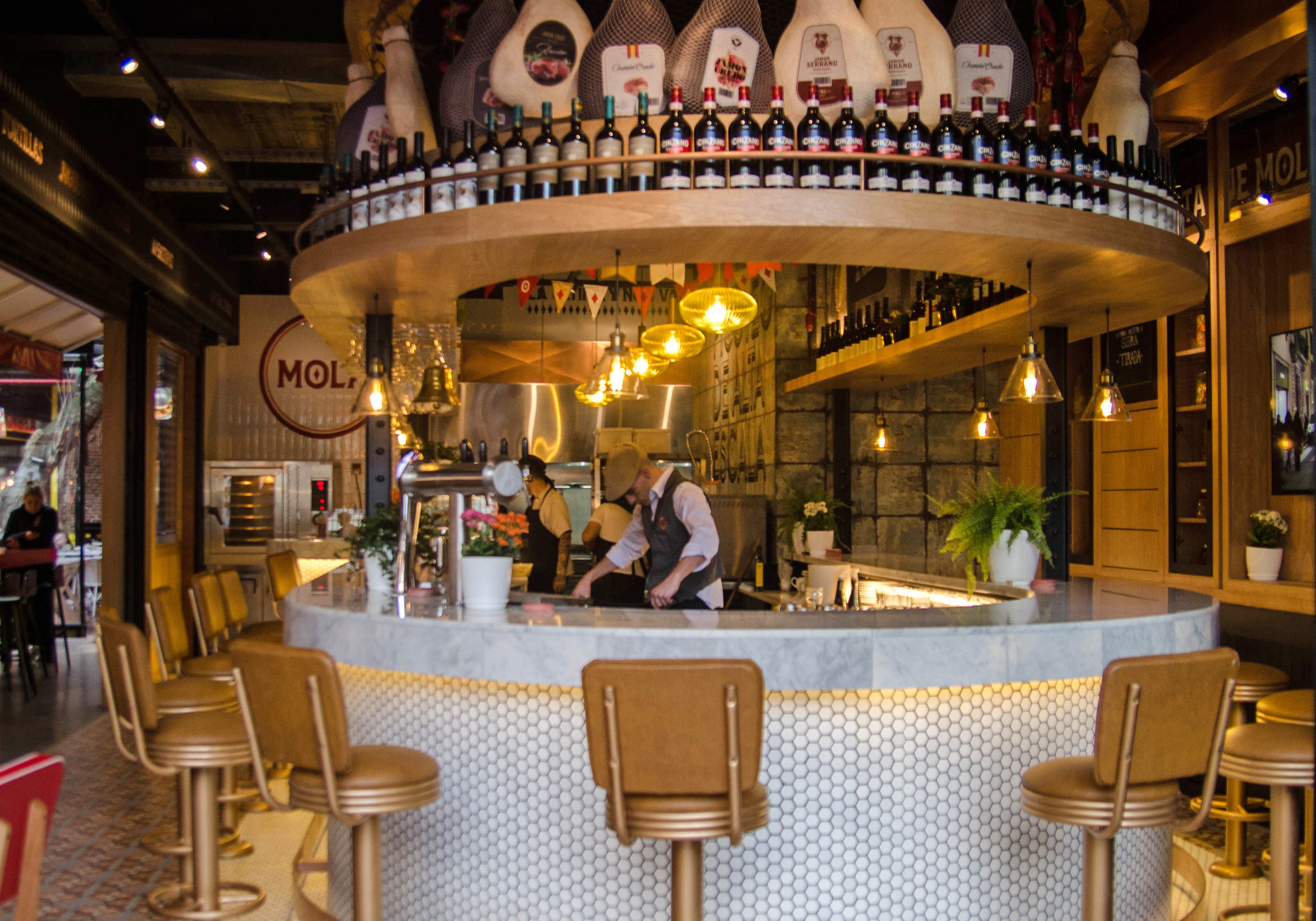 MOLA Tapas de Mercado 室内设计-1