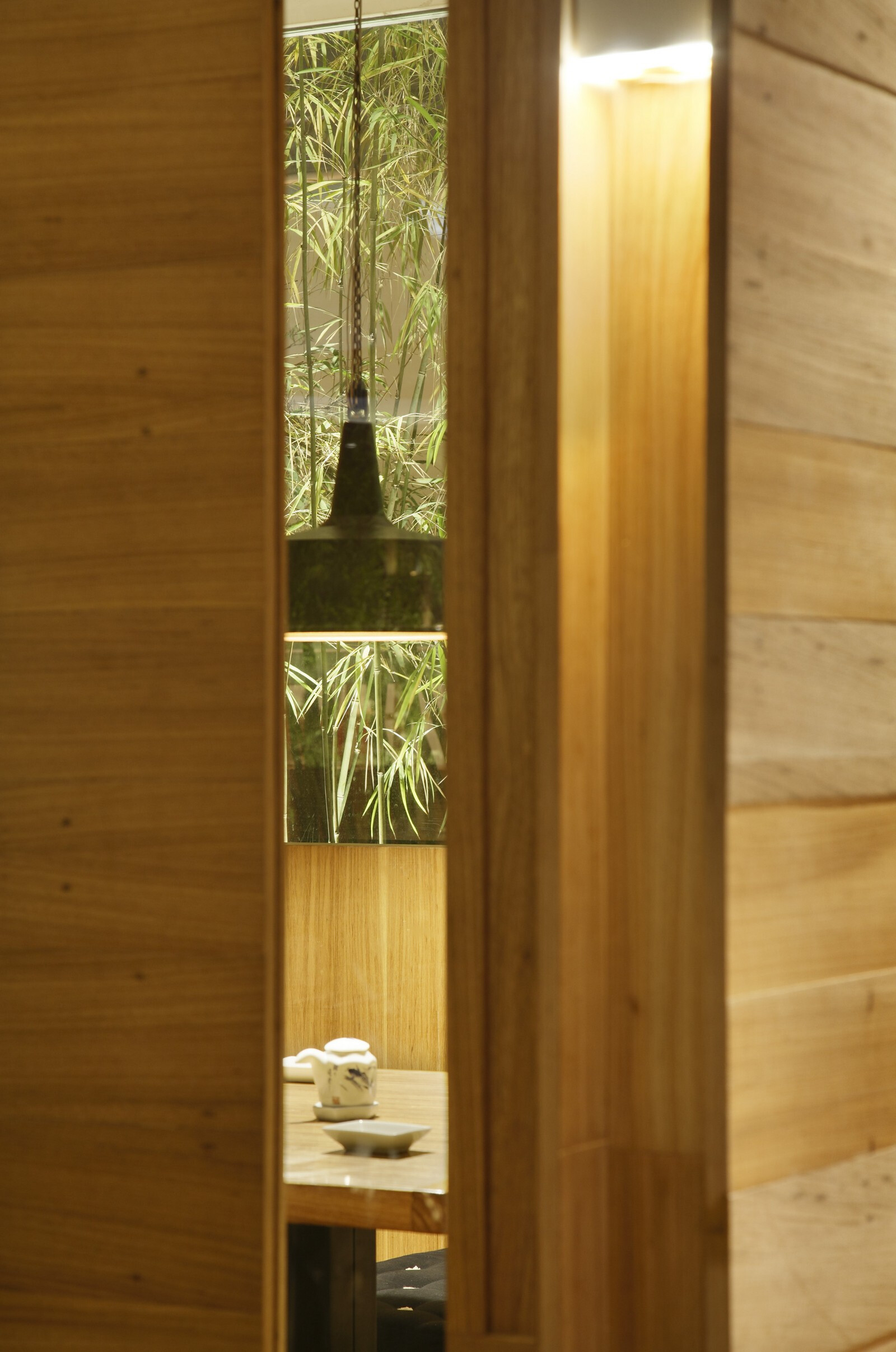 巴西传统日料店 Kotobuki 的现代翻新-26