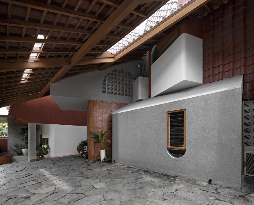 心烦意乱的房子丨印度丨Ismail Solehudin Architecture-29