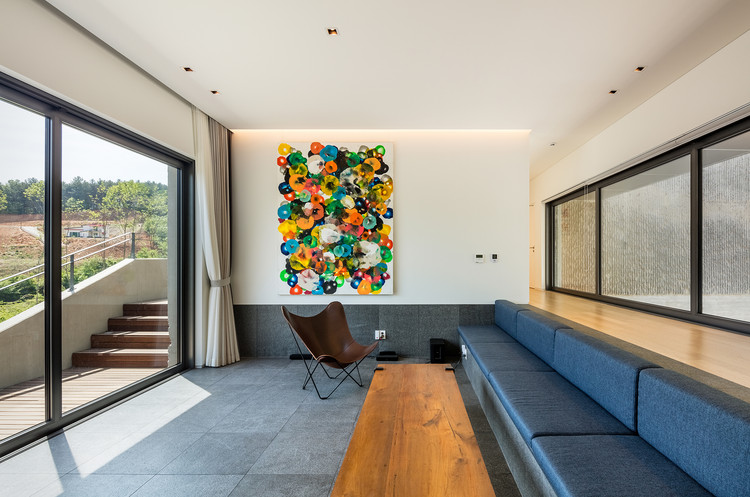 韩国“淡出”住宅，自然景观与室内设计的完美融合-31