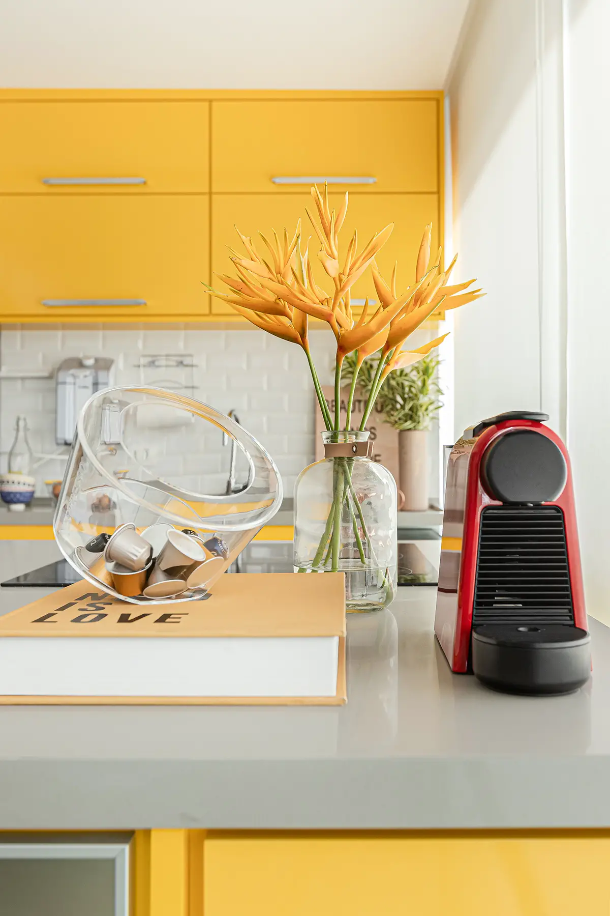 La chambre est bien dissimulée dans ce mini loft de 48m2-14