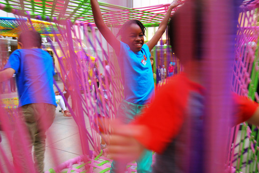 'Los Trompos'临时装置-25