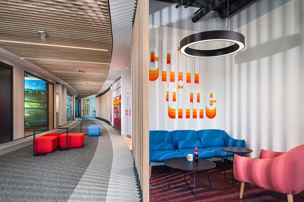 保加利亚可口可乐新办公室丨MoVe Architects-22