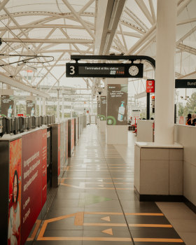 Anastasiya Gushchina丨地铁站丨Street Photgrpahy MRT JAKARTA