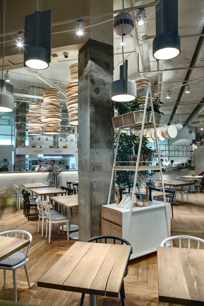 利沃夫民主餐厅“塔尔图佛”-36