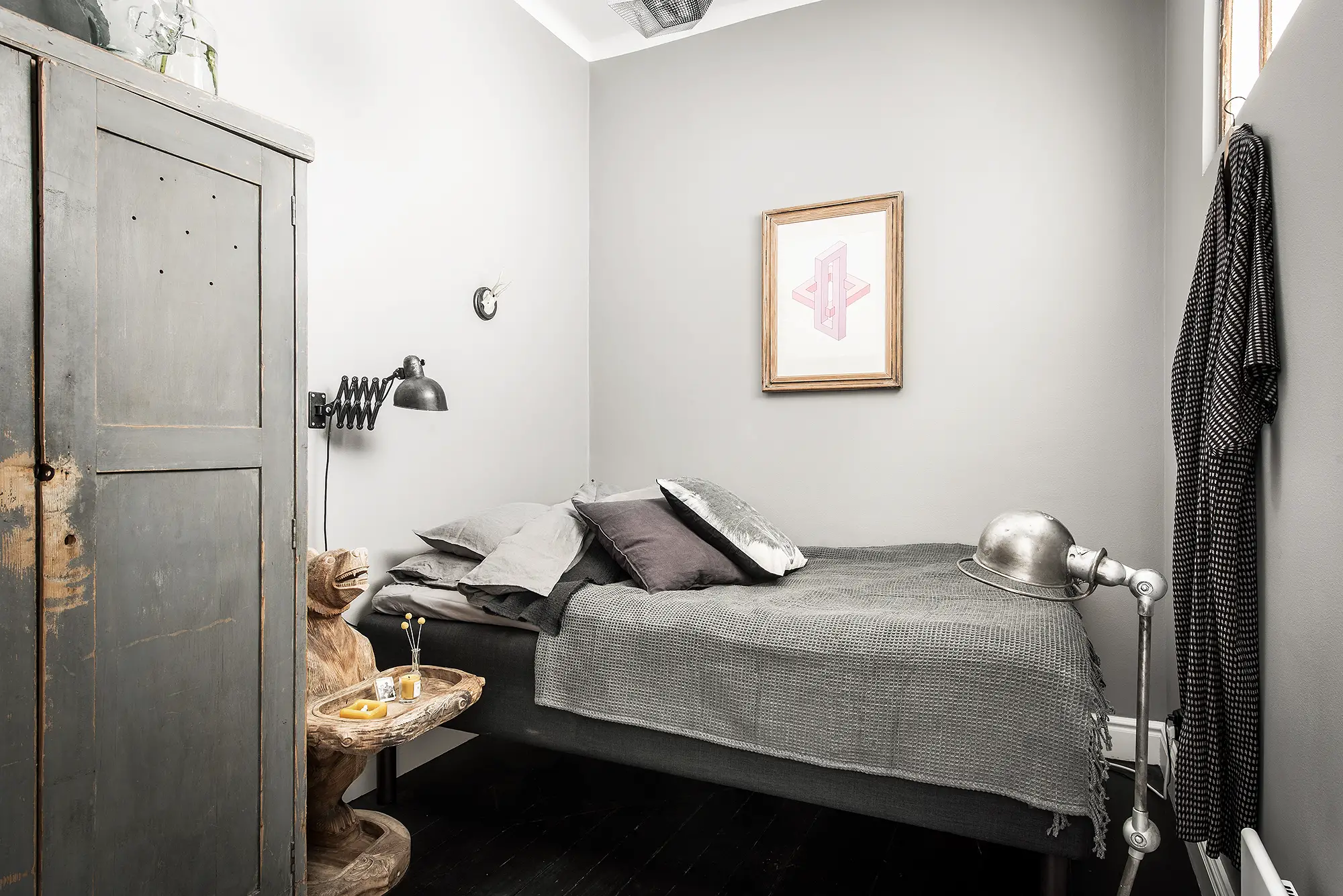 瑞典古典公寓，高挑天花演绎空间魅力-12