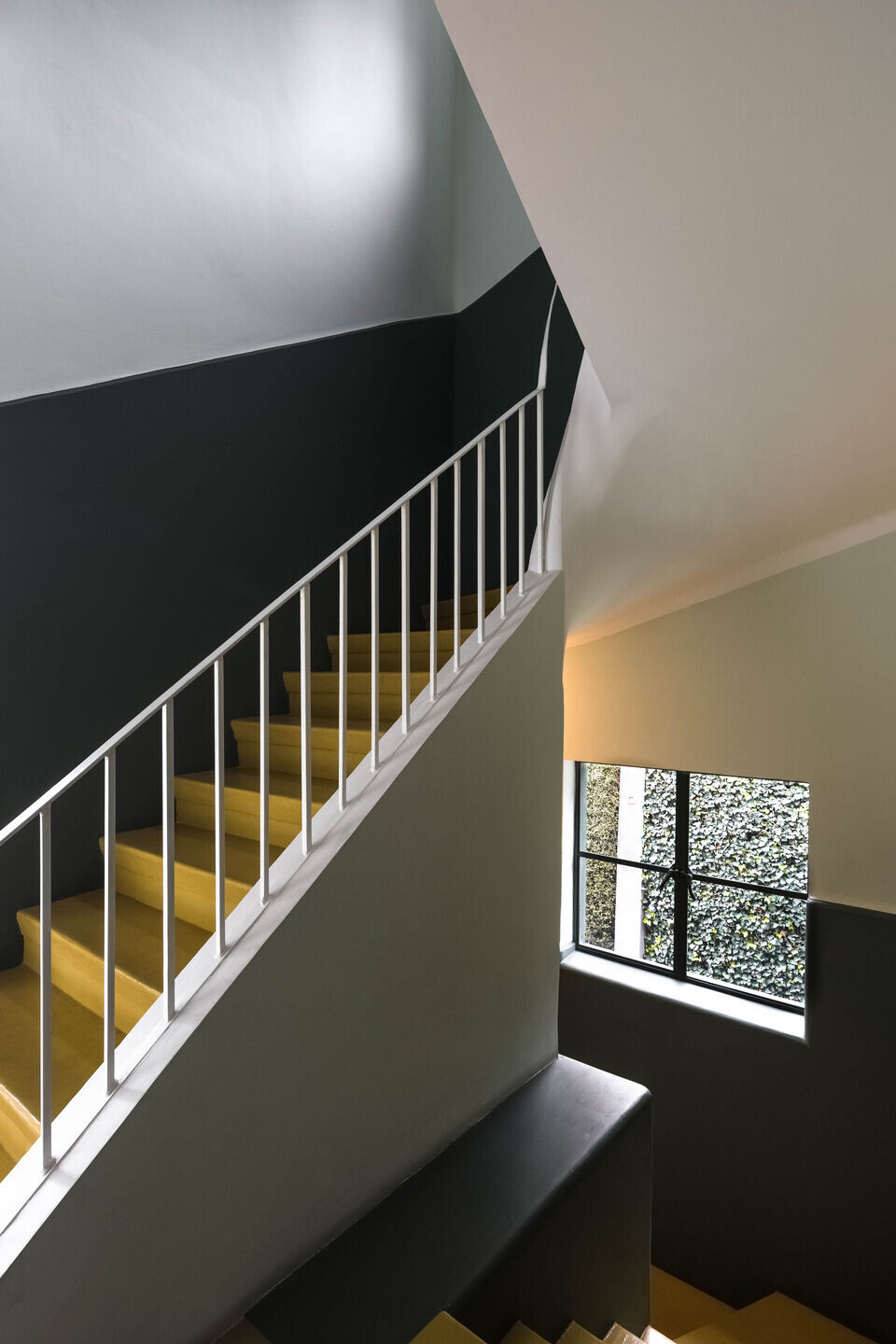 墨西哥城 40 年代老宅变身时尚办公空间-33