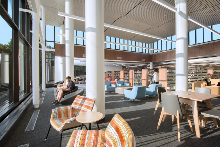 里奇代尔地区中心和图书馆-13