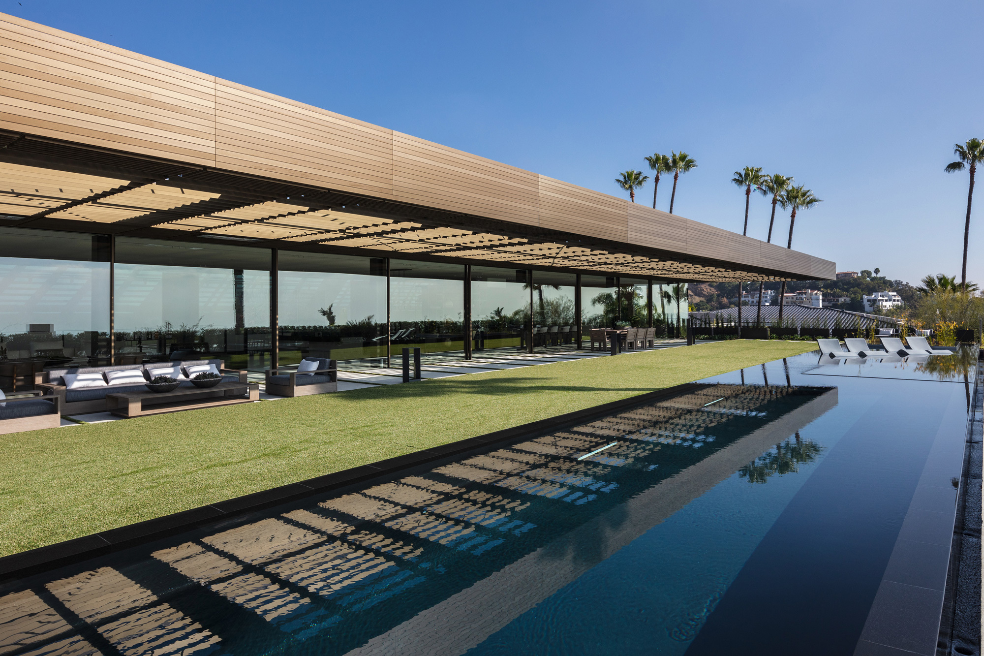 夜莺之翼 · 铜别墅的巧妙设计-10