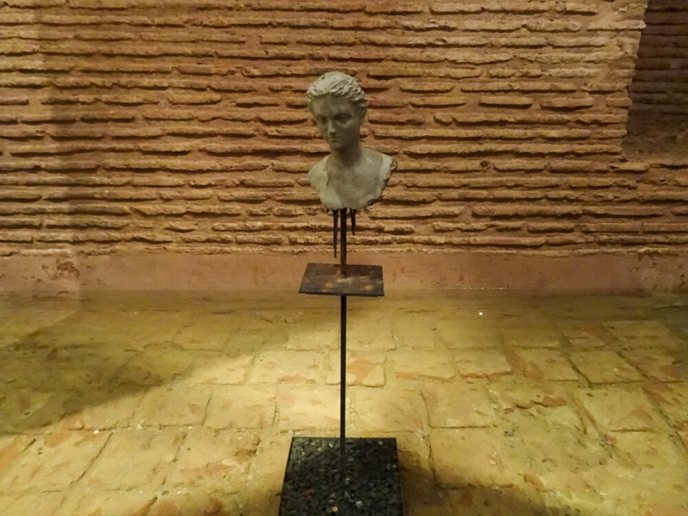 イスタンブールの地下宮殿(伊斯坦布尔的地下宫殿)丨不明-68