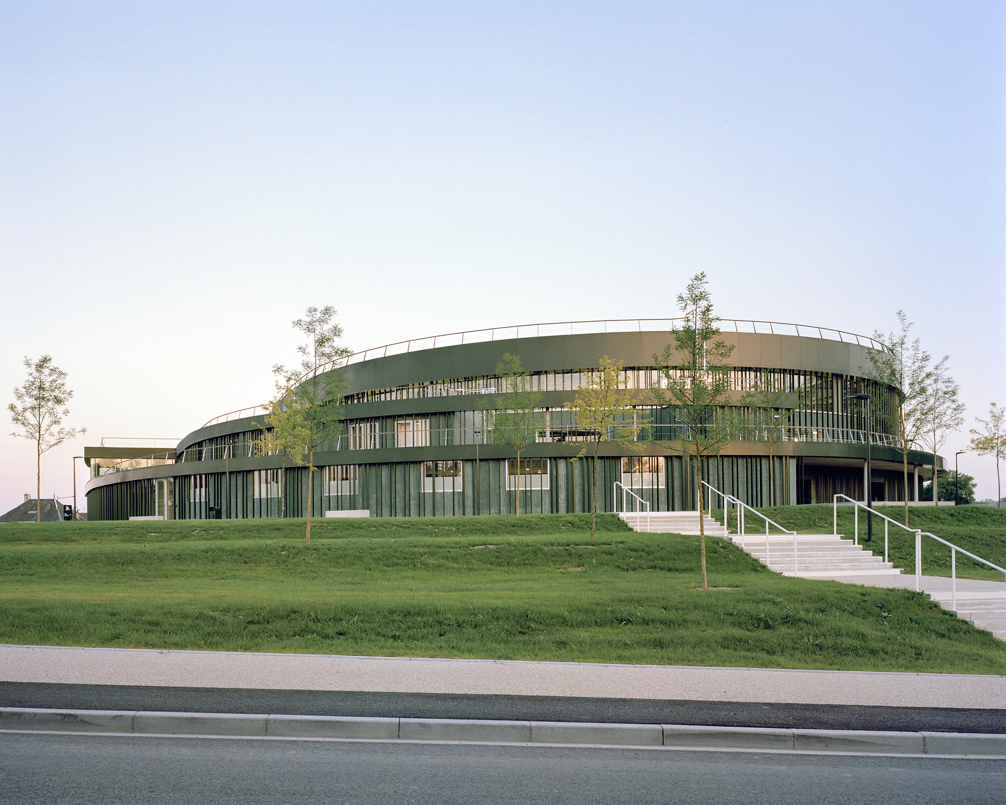 Balsaneo 水上运动中心丨法国丨Mikou Studio-18