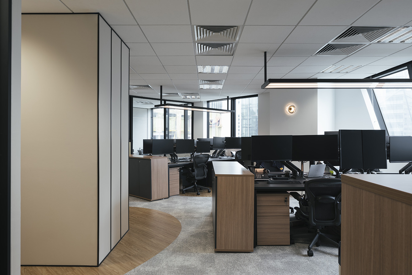 Mad Men 风格的活力办公室设计丨LAANK-15