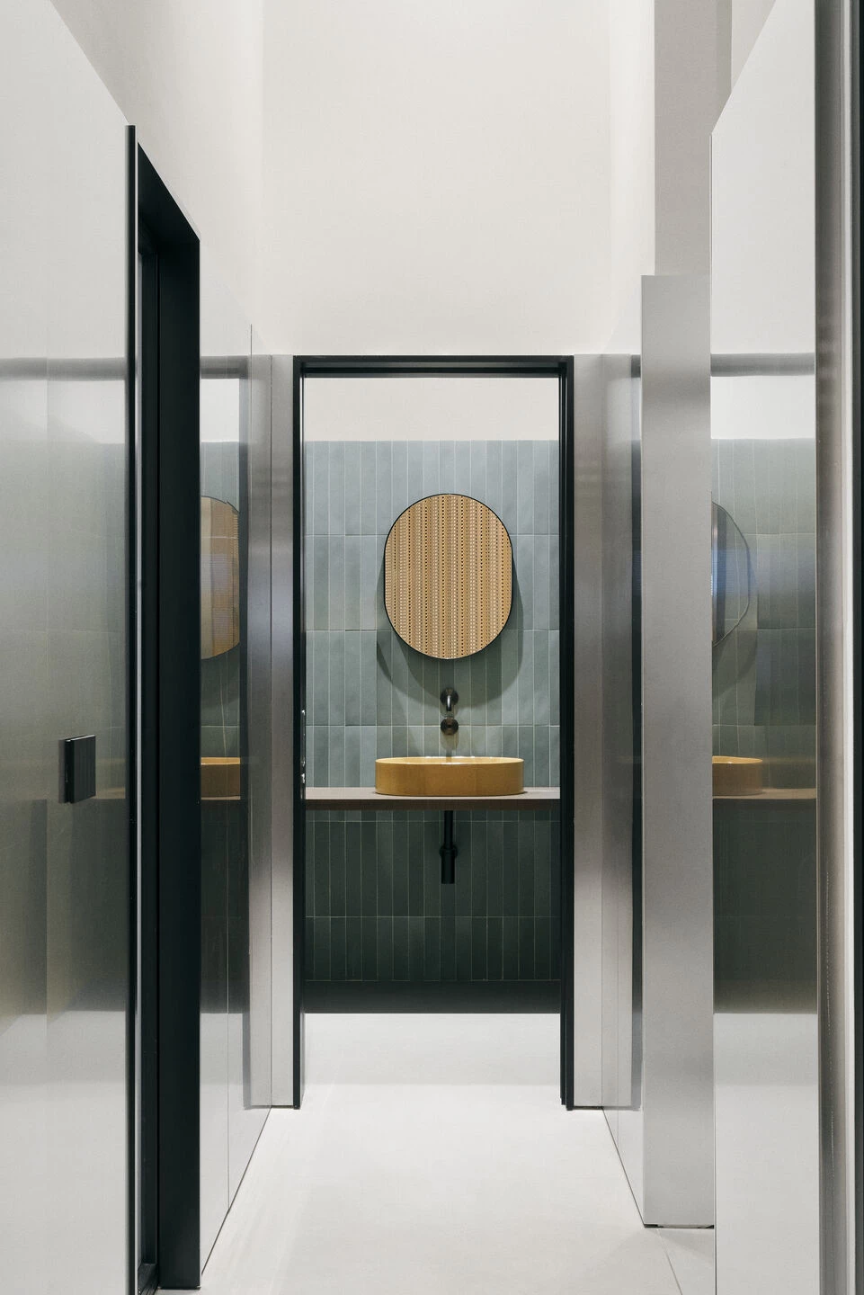 Adec 牙科诊所设计丨意大利米兰丨Fabio Fantolino-12