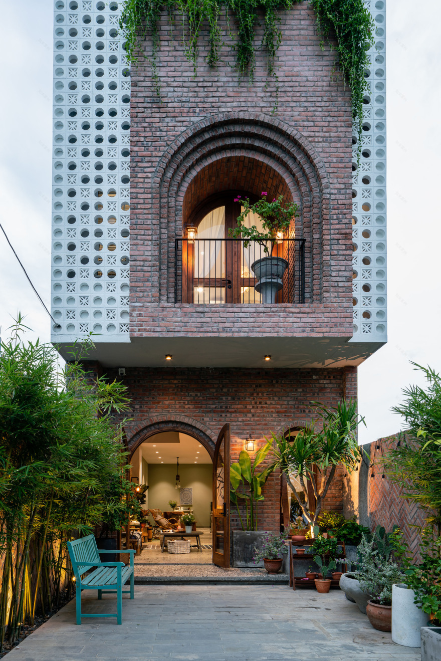 柱状房屋·河边柱状房屋-28