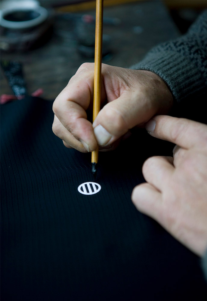 京都 MON 工作坊及住宅 | 十字孔洞的光影游戏-41