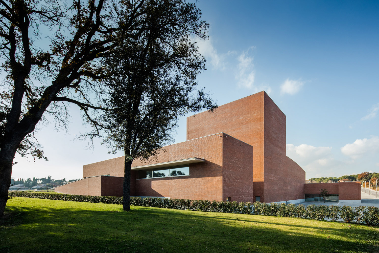 Llinars del Vallès礼堂剧院，西班牙 / Álvaro Siza Vieira + Aresta Arquitectura-5
