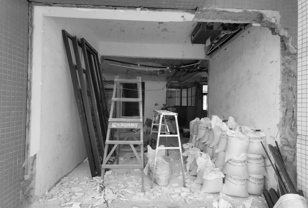 广州东风广场 · 现代简约复式住宅的破茧成蝶丨中国广州丨华浔品味装饰集团-13