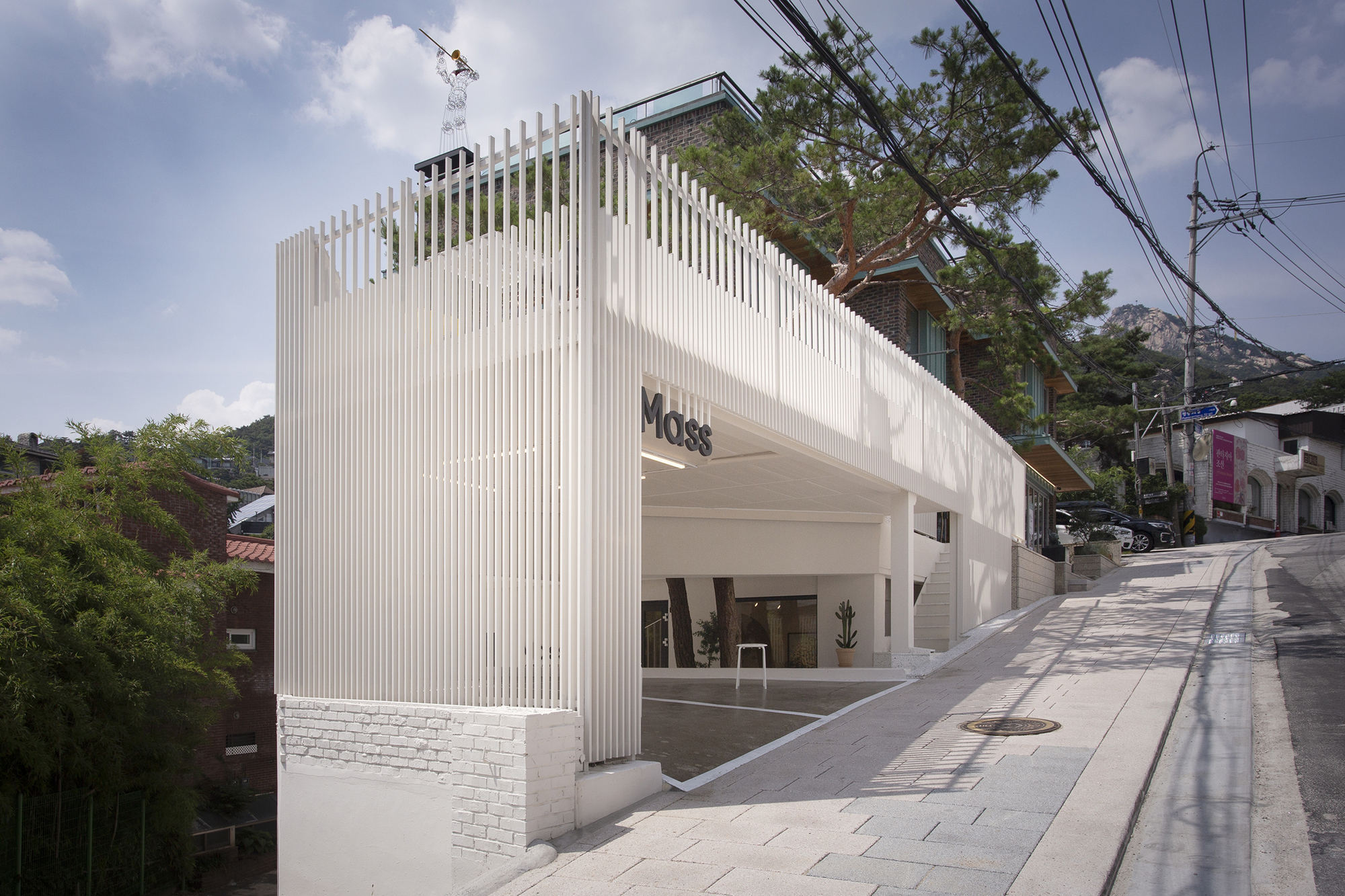 MASS Arts Plastiques Gallery / Form & Function-12