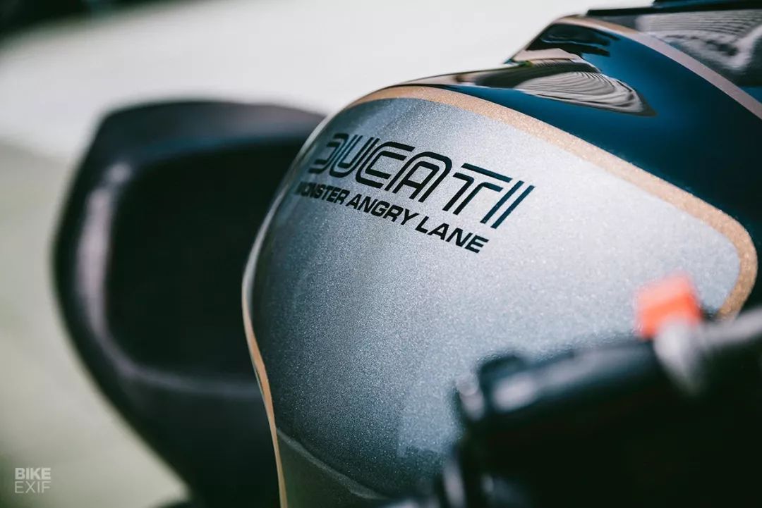 【机车党】在激情的岁月里，本该拥有一辆杜卡迪怪兽797-24