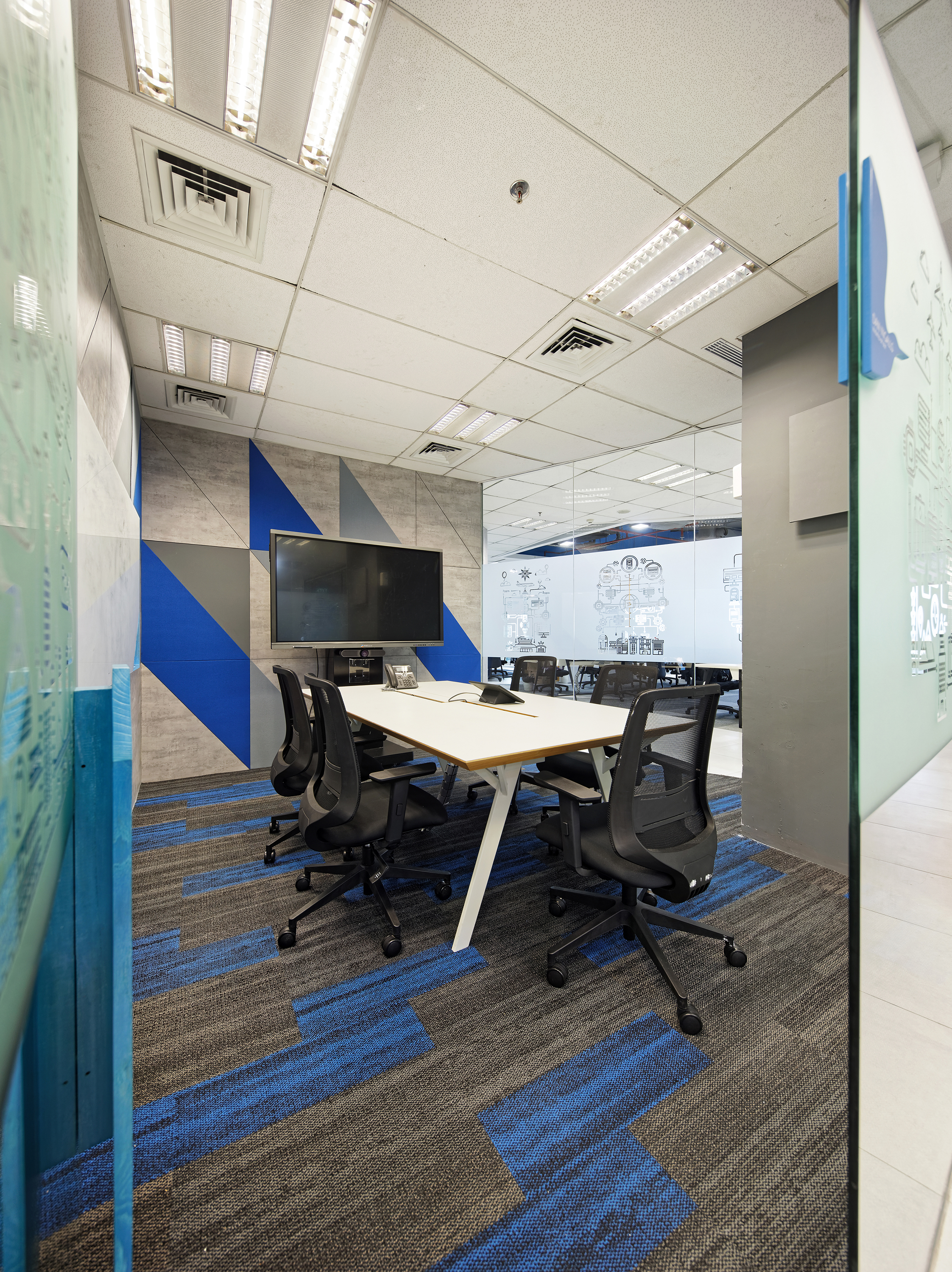 斜线工业风，打造灵动办公空间-38